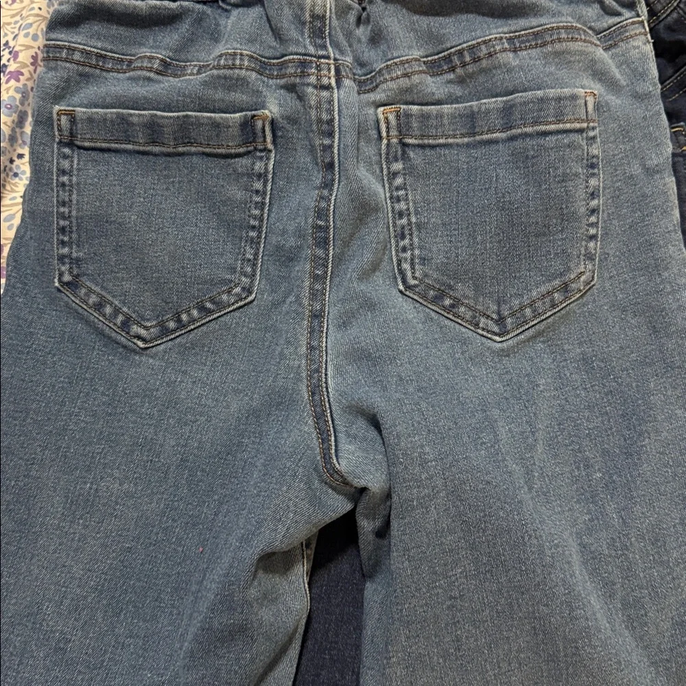 🏖️10 items for $20☀️

365 Kids set of 2 drawstring blue jeans| size 8 - Picture 7 of 11